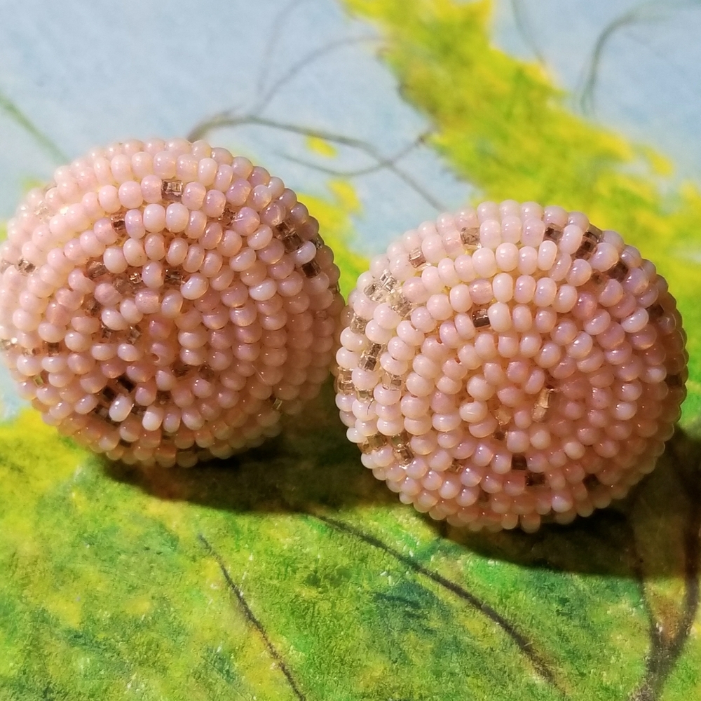 Vintage earrings pale pink beaded earrings clip screw back pastel